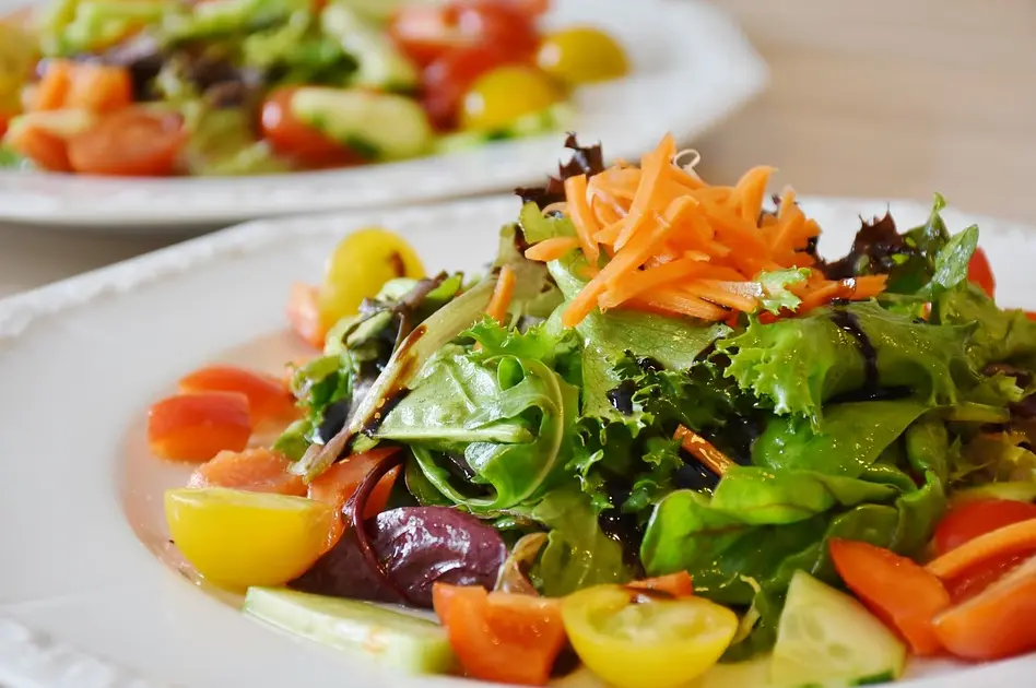 Salater for nyttår 2021: Et år med metall Bull, oppskrifter, med bilder, deilig, puff, enkel, budsjett
