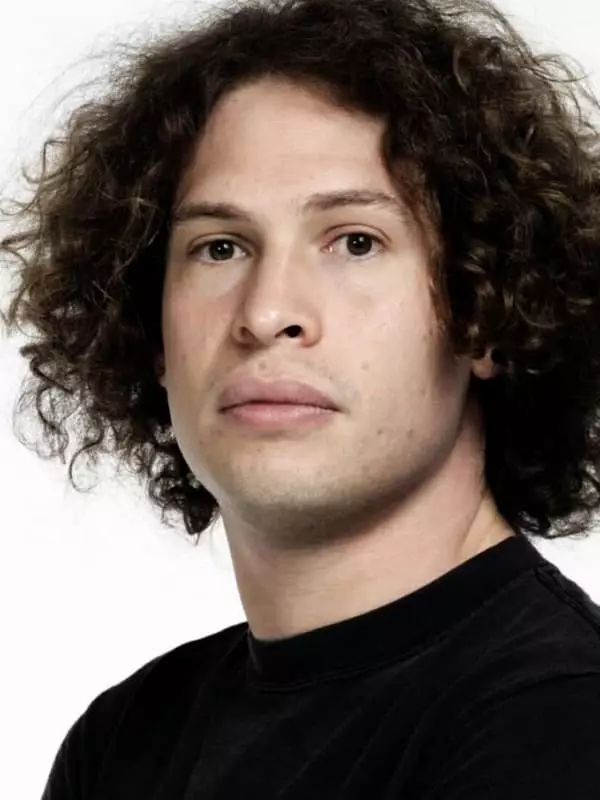 Ray Toro - nuotrauka, biografija, asmeninis gyvenimas, naujienos, dainos 2021