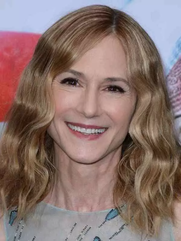 UHolly Hunter - Photo, Biography, impilo yomuntu siqu, izindaba, amafilimu 2021