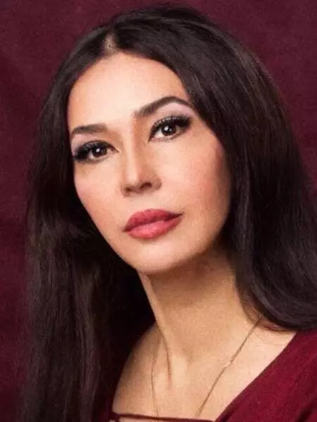Lyalya Pearl - Wêne, Biyografî, Jiyana Kesane, Nûçe, Actress 2021