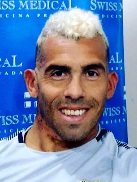 Carlos Tevez - zdjęcie, biografia, wiadomości, życie osobiste, piłkarz 2021