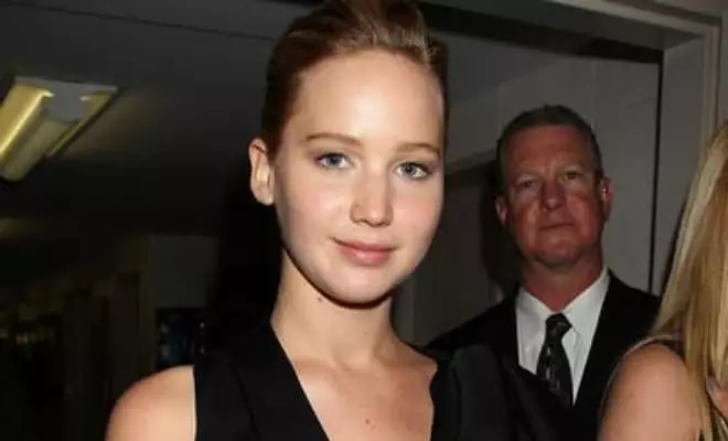 Jennifer Lawrence ing Film Premiere