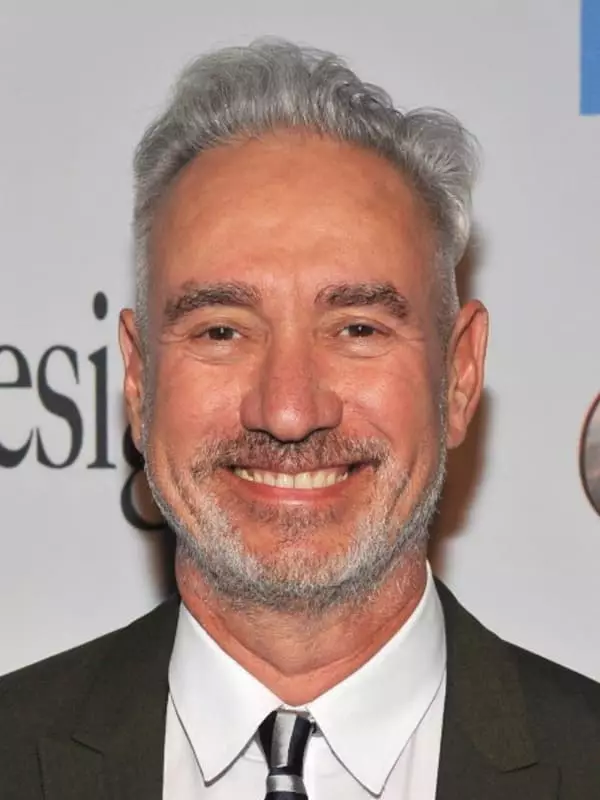 Roland Emmerich - Φωτογραφία, Βιογραφία, Προσωπική ζωή, Νέα, Διευθυντής 2021