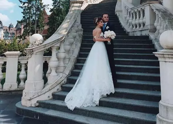 婚礼Kirill Zhigarev和奥尔加彭伦科