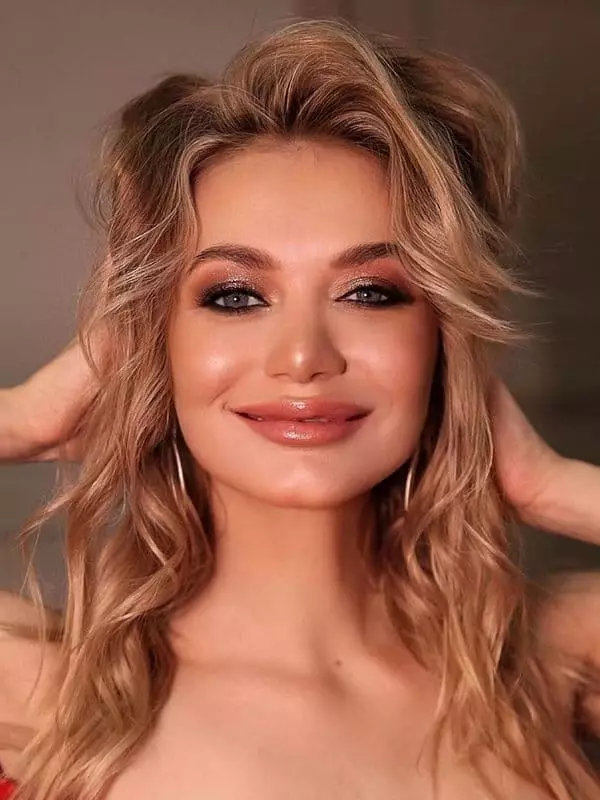 Arina Makarova - foto, biografia, vita personale, notizie, mostra "Bachelor" 2021