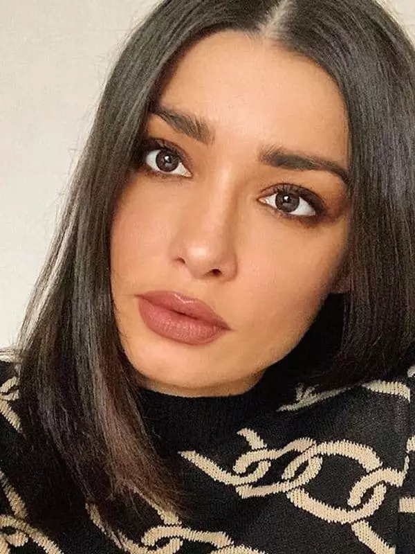 Karina Fombo - Foto, biografy, persoanlik libben, nijs, nijs, show "bachelor" 2021