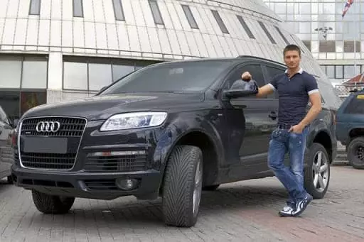 Sergey Lazarev og Audi Q7