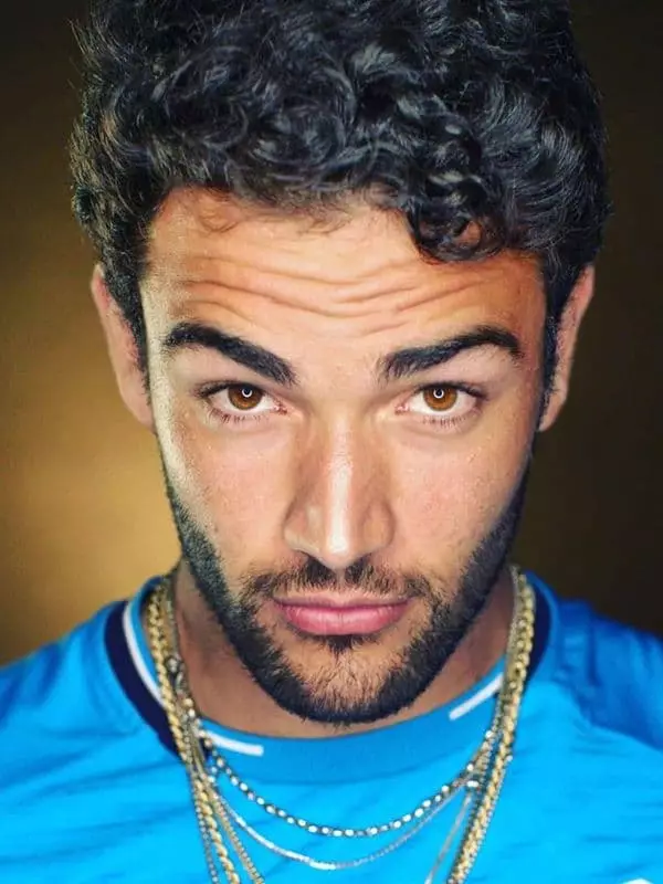 Matteo Berrettini - Foto, biografi, jeta personale, lajme, lojtari i tenisit 2021