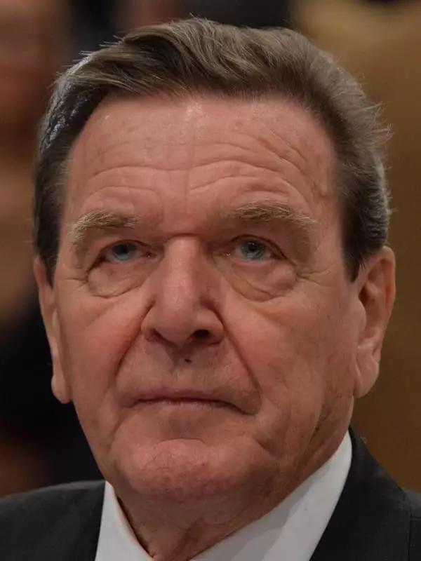 Gerhard Schröder - Foto, Biografie, Persoonlike Lewe, Nuus, Duitse politikus 2021