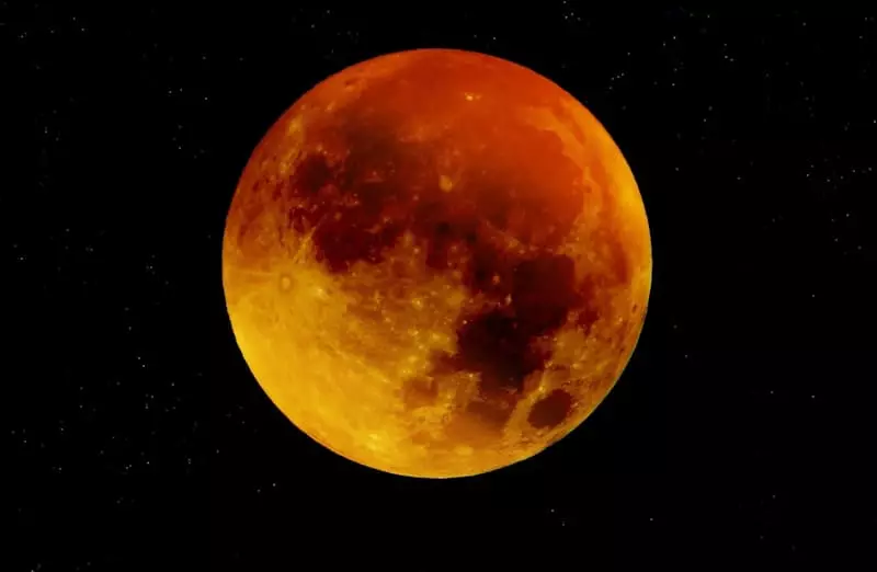 Місячний календар на лютий: що рекомендує супутник