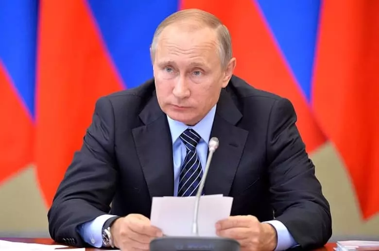 Владимир Путин туралы 10 факт - 5 фон