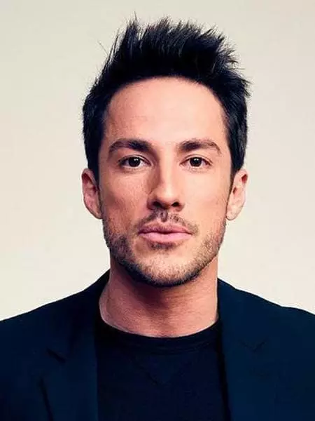 Michael Trevino - Foto, biografie, persoonlijk leven, nieuws, films 2021