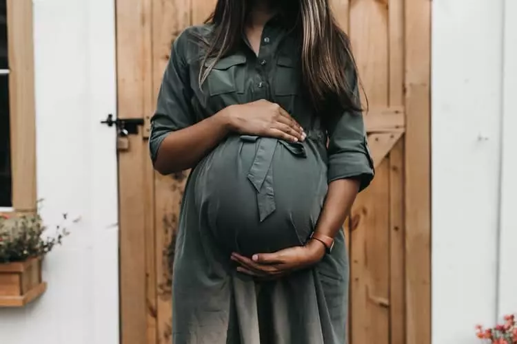 Šventojo nėštumo metu: simptomai Ką daryti