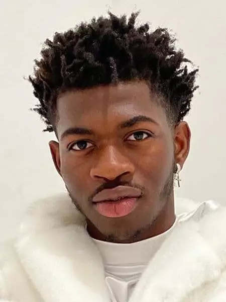 Lil Nas X - Terjesi, şahsy durmuş, surat, täzelikler, köne şäher ýol, Clips, Klipler, bezegler 2021