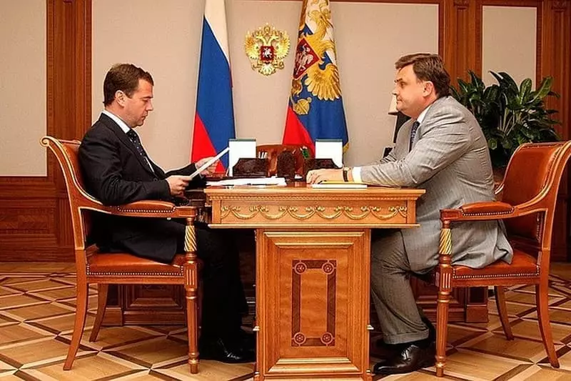 Konstantin Chuychenko a Dmitrij Medveděv