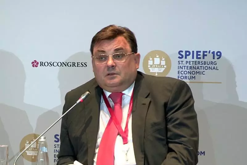 Ahli politik Konstantin Chuychenko pada tahun 2019